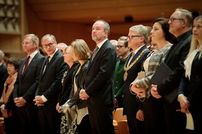 Am 17. September 2017 er&ouml;ffnete Kunst- und Kulturminister Thomas Drozda (m.) das Internationale Brucknerfest Linz.