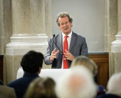 Am 18. September 2017 fand die Veranstaltung "Kinder hinter Gittern?" im Kassensaal des Bundeskanzleramtes statt. Im Bild Manfred Nowak vom Ludwig Boltzmann Institut.