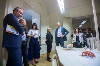 Am 28. September 2017 besuchte Kunst- und Kulturminister Thomas Drozda (l.) die Vienna Design Week.