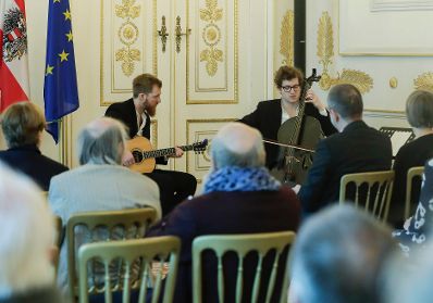 Am 12. Dezember 2017 verlieh Kunst- und Kulturminister Thomas Drozda den &Ouml;sterreichischen Staatspreis f&uuml;r Literaturkritik an Evelyne Polt-Heinzl.