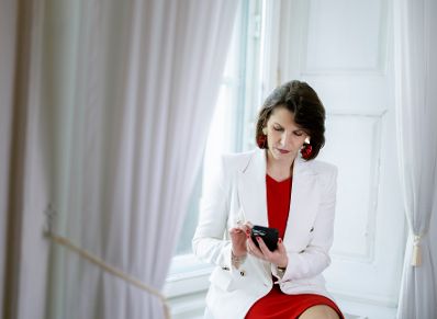 Karoline Edtstadler, Bundesministerin im Bundeskanzleramt