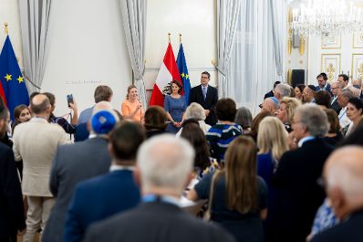 Am 12. September 2023 gab Bundesministerin Karoline Edtstadler gemeinsam mit Bundesministerin Susanne Raab einen Empfang zum j&uuml;dischen Neujahrstag &quot;Rosch ha-Schana&quot; im Bundeskanzleramt.