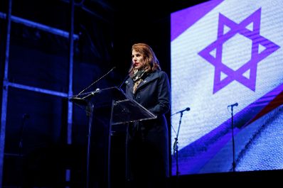 Am 7. Oktober 2024 nahm Bundesministerin Karoline Edtstadler (im Bild) an einer Gedenkveranstaltung der Israelitischen Kultusgemeinde teil.