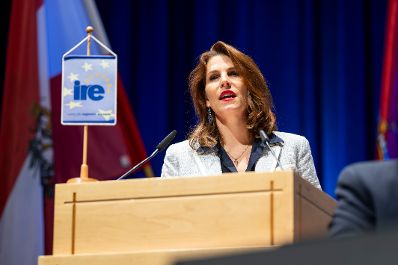 Am 21. Oktober 2024 nahm Bundesministerin Karoline Edtstadler (im Bild) am Salzburg Summit teil.