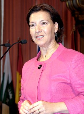 Bundesministerin f&uuml;r Frauenangelegenheiten und &Ouml;ffentlichen Dienst, Gabriele Heinisch-Hosek beim 1. LehrlingausbildnerInnentag des Bundes.