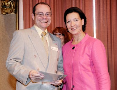 Bundesministerin f&uuml;r Frauenangelegenheiten und &Ouml;ffentlichen Dienst, Gabriele Heinisch-Hosek beim 1. LehrlingausbildnerInnentag des Bundes.
