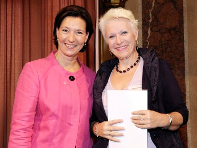 Bundesministerin f&uuml;r Frauenangelegenheiten und &Ouml;ffentlichen Dienst, Gabriele Heinisch-Hosek beim 1. LehrlingausbildnerInnentag des Bundes.