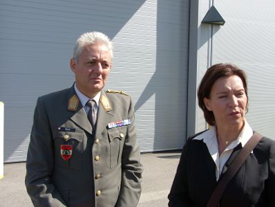 Am 7. September 2009 besuchte die Bundesministerin f&uuml;r Frauen und &ouml;ffentlichen Dienst, Gabriele Heinisch-Hosek die Bundesheerlehrwerkst&auml;tte Wels.