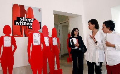Er&ouml;ffnung der 11. WAVE-Konferenz durch Bundesministerin Gabriele Heinisch-Hosek (M) in der Technischen Universit&auml;t Wien.