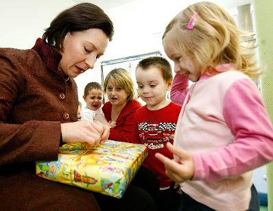 Am 21. J&auml;nner 2010 besuchte Bundesministerin f&uuml;r Frauenangelegenheiten und &Ouml;ffentlichen Dienst Gabriele Heinisch-Hosek das T-Mobile Center in Wien.