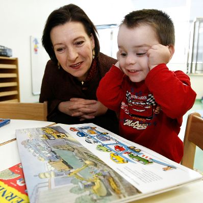 Am 21. J&auml;nner 2010 besuchte Bundesministerin f&uuml;r Frauenangelegenheiten und &Ouml;ffentlichen Dienst Gabriele Heinisch-Hosek das T-Mobile Center in Wien.
