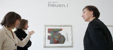 Am 23. September 2010 besuchte Frauenministerin Gabriele Heinisch-Hosek das Art Brut Museum in Maria Gugging.