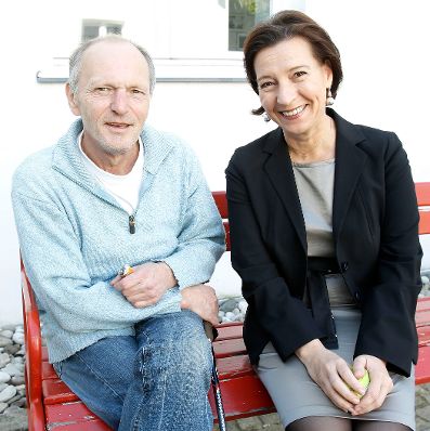 Am 23. September 2010 besuchte Frauenministerin Gabriele Heinisch-Hosek das Art Brut Museum in Maria Gugging.