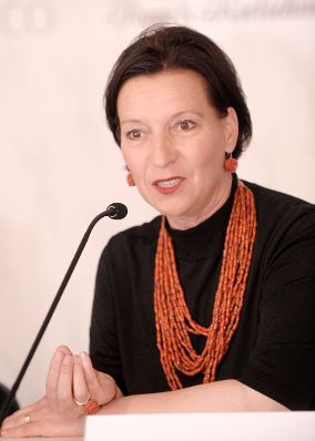 Am 8. Juni 2010 fand eine Pressekonferenz anl&auml;sslich der Verleihung der &quot;Leading Ladies Awards 2010&quot; mit Frauenministerin Gabriele Heinisch-Hosek statt.