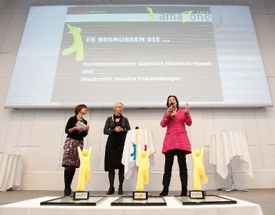 Frauenministerin Gabriele Heinisch-Hosek bei der Verleihung AmaZone-Award.