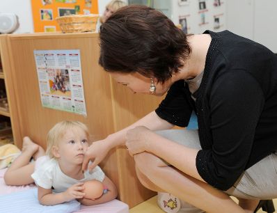 Am 22. Juni 2011 besuchte Frauenministerin Gabriele Heinisch-Hosek im Rahmen eines Bundesl&auml;ndertages in Wien, den geschlechtssensiblen Kindergarten in Meidling.