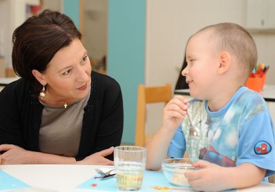 Am 22. Juni 2011 besuchte Frauenministerin Gabriele Heinisch-Hosek im Rahmen eines Bundesl&auml;ndertages in Wien, den geschlechtssensiblen Kindergarten in Meidling.