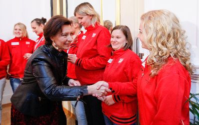Am 18. Oktober 2011 Frauenministerin Gabriele Heinisch-Hosek bei der Pressekonferenz des Vereins &quot;100% Sport&quot;.