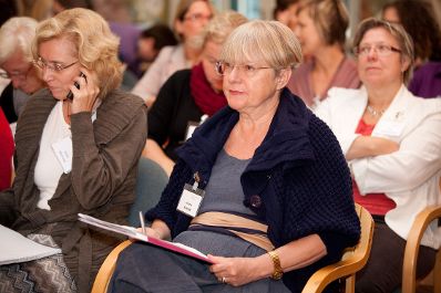 Am 7. Oktober 2011 er&ouml;ffnete Frauenministerin Gabriele Heinisch-Hosek die Frauenenquete ARBEIT.NEU.DENKEN im Schloss Laudon.