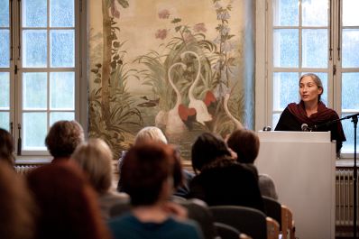 Am 7. Oktober 2011 er&ouml;ffnete Frauenministerin Gabriele Heinisch-Hosek die Frauenenquete ARBEIT.NEU.DENKEN im Schloss Laudon.