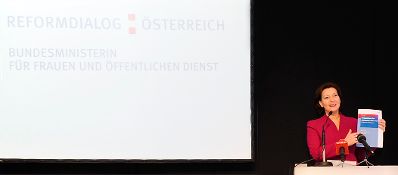 Am 10. November 2011 startete Frauenministerin Gabriele Heinisch-Hosek den von ihr initiierten Reformdialog &Ouml;ffentlicher Dienst im MuseumsQuartier.
