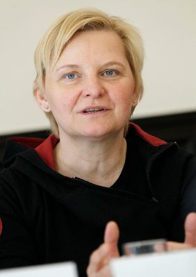 Am 14. M&auml;rz 2011 fand im Cafe Griensteidl die Pressekonferenz zur gro&szlig;en Frauentagsdemo am 19. M&auml;rz statt. Im Bild Wiens Frauen- und Integrationsstadtr&auml;tin Sandra Frauenberger.