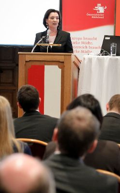 Am 28. M&auml;rz 2011 &uuml;bergab die Bundesministerin f&uuml;r den &ouml;ffentlichen Dienst, Gabriele Heinisch-Hosek die Verwaltungspreise 2010/2011 im Wiener Rathaus.