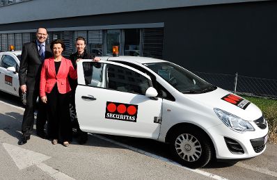 Am 23. M&auml;rz 2012 besuchte Frauenministerin Gabriele Heinisch-Hosek die Firma Securitas in Wien.