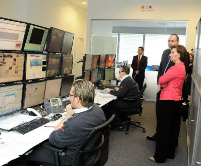 Am 23. M&auml;rz 2012 besuchte Frauenministerin Gabriele Heinisch-Hosek die Firma Securitas in Wien.