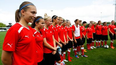 Am 21. Juni 2012 besuchte Frauenministerin Gabriele Heinisch-Hosek das Nationale Zentrum f&uuml;r Frauenfu&szlig;ball in St. P&ouml;lten.