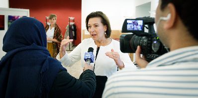 Am 5. Oktober 2012 hielt Frauenministerin Gabriele Heinisch-Hosek eine Festansprache bei der Veranstaltung "Gemeinsam gegen Menschenhandel" in der Diplomatischen Akademie Wien.