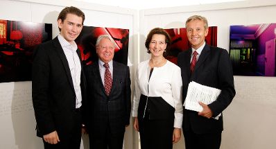 Am 5. Oktober 2012 hielt die Frauenministerin eine Festansprache bei der Veranstaltung "Gemeinsam gegen Menschenhandel" in der Diplomatischen Akademie Wien. Im Bild (v.l.n.r.) Staatssekret&auml;r Sebastian Kurz, Botschafter Hans Winkler, Frauenministerin Gabriele Heinisch-Hosek und Staatssekret&auml;r Reinhold Lopatka.