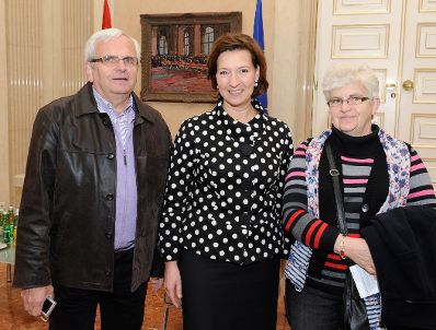 Am 26. Oktober 2012 empfing Frauenministerin Gabriele Heinisch-Hosek im Rahmen des Nationalfeiertages Besucherinnen und Besucher im Bundeskanzleramt.