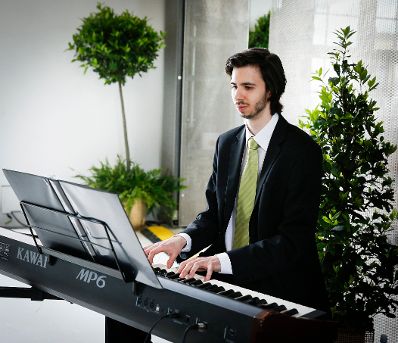 Am 7. Mai 2013 &uuml;berreichte Beamtenministerin Gabriele Heinisch-Hosek den Verwaltungspreis 2013 in der Akademie der Wissenschaften.