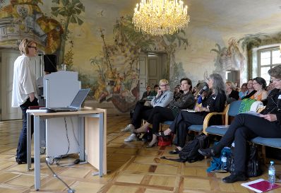 Am 7. Juni 2013 luden Frauenministerin Gabriele Heinisch-Hosek und die Plattform 20000Frauen zur Frauenenquete &bdquo;Maskulinismus. Anti. Feminismus.&ldquo; ins Schloss Laundon.