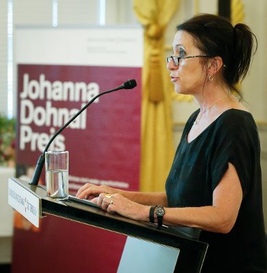 Am 19. Juni 2013 lud Frauenministerin Gabriele Heinisch-Hosek zur Verleihung des Johanna-Dohnal Preises 2013 ins Bundeskanzleramt.