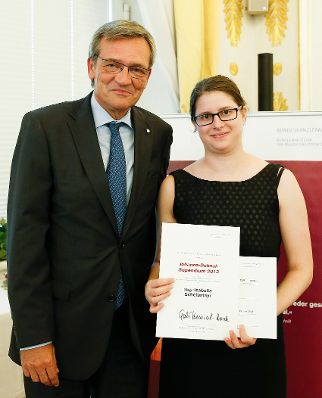 Am 19. Juni 2013 lud Frauenministerin Gabriele Heinisch-Hosek zur Verleihung des Johanna-Dohnal Preises 2013 ins Bundeskanzleramt.