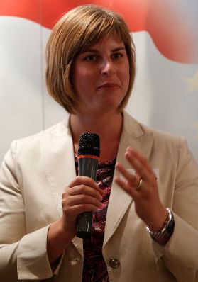 Am 24. Juni 2013 nahm Frauenministerin Gabriele Heinisch-Hosek an der Abschlussveranstaltung im Rahmen des Cross Mentoring Programms des Bundes teil.
