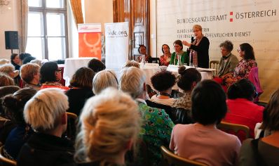 Am 25. Juni 2013 er&ouml;ffnete Frauenministerrin Gabriele Heinisch-Hosek die Veranstaltung Vienna+20: Womens rights at stake?! Voices of international womens rights activists.