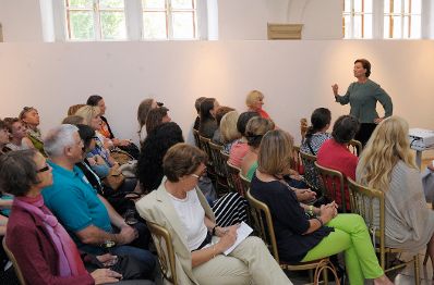 Am 30. August 2013 lud Frauenministerin Gabriele Heinisch-Hosek Akteurinnen und Akteure aus dem Gleichstellungsbereich zum Sommer-Gleichstellungsfest in das Wiener Palais Porcia ein.