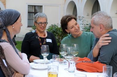 Am 30. August 2013 lud Frauenministerin Gabriele Heinisch-Hosek Akteurinnen und Akteure aus dem Gleichstellungsbereich zum Sommer-Gleichstellungsfest in das Wiener Palais Porcia ein.