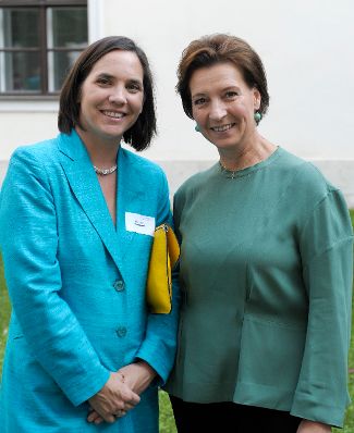 Am 30. August 2013 lud Frauenministerin Gabriele Heinisch-Hosek Akteurinnen und Akteure aus dem Gleichstellungsbereich zum Sommer-Gleichstellungsfest in das Wiener Palais Porcia ein.