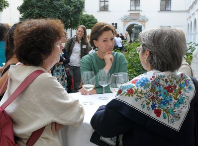 Am 30. August 2013 lud Frauenministerin Gabriele Heinisch-Hosek Akteurinnen und Akteure aus dem Gleichstellungsbereich zum Sommer-Gleichstellungsfest in das Wiener Palais Porcia ein.