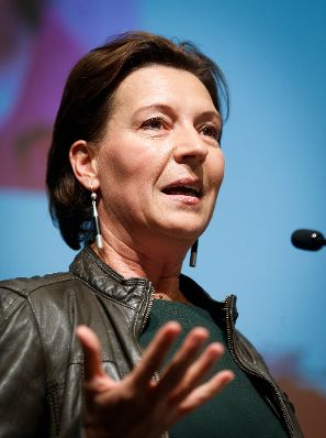 Am 13. September 2013 hielt Frauenministerin Gabriele Heinisch-Hosek Begr&uuml;&szlig;ungsworte bei der Bundesfrauenkonferenz der PRO-GE im &Ouml;GB-Catamaran.