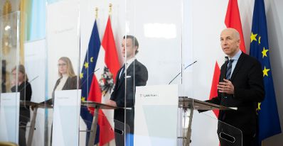Am 2. Februar 2021 fand eine Pressekonferenz zur aktuellen Lage am Arbeitsmarkt statt. Im Bild (v.l.n.r.) Bundesministerin Leonore Gewessler, Bundesministerin Margarete Schramb&ouml;ck, Bundesminister Gernot Bl&uuml;mel und Bundesminister Martin Kocher.