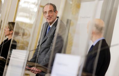 Am 10. Februar 2021 fand ein Pressestatement vor dem Roundtable der Taskforce Jugenbesch&auml;ftigung statt. Im Bild Bundesminister Heinz Fa&szlig;mann (l.) und Bundesminister Martin Kocher (r.).