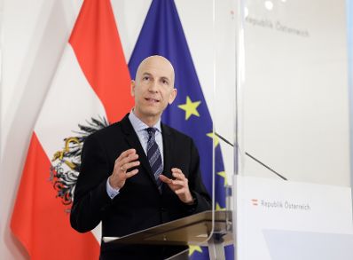 Am 3. M&auml;rz 2021 fand eine Pressekonferenz zum Thema &bdquo;Frauen und Arbeitsmarkt" statt. Im Bild Bundesminister Martin Kocher.