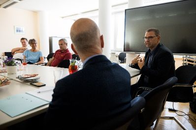 Am 6. September 2021 besuchte Bundesminister Martin Kocher im Rahmen seines Bundesl&auml;ndertags in der Steiermark die AI Steiermark.