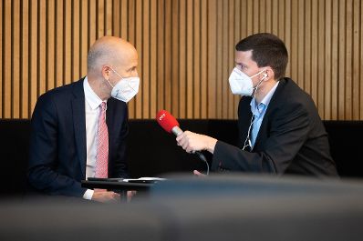 Am 5. Oktober 2021 reiste Bundesminister Martin Kocher (l.) zu einem Arbeitsbesuch nach Vilnius.