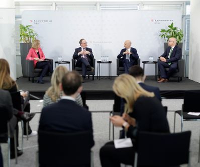 Am 16. November 2021 lud Bundesminister Martin Kocher zu einer &Ouml;konomenrunde im Bundesministerium f&uuml;r Arbeit ein.